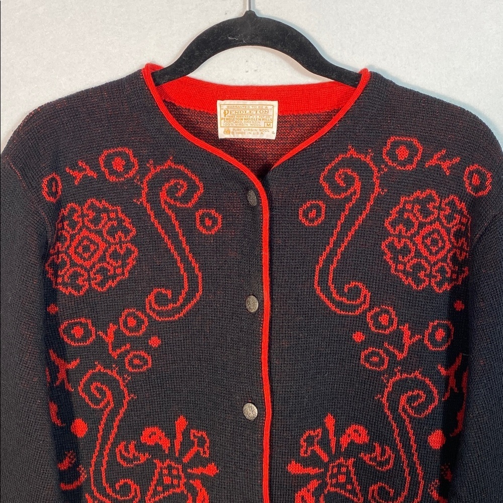 Vintage 70s Pendleton Nordic Red and Black 100% Pure Virgin Wool Cardigan Medium - Picture 4 of 14